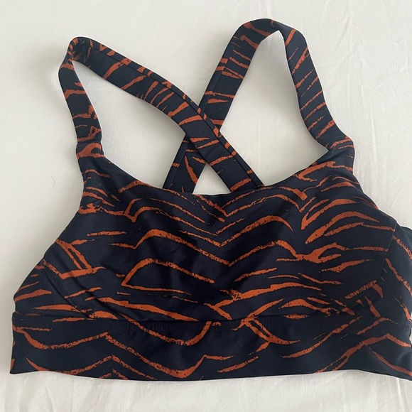 The Upside Tiger NYC Workout Set (Blue & Orange) - Picture 4 of 8